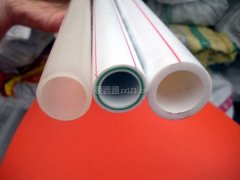 管是印的仍是贴压的